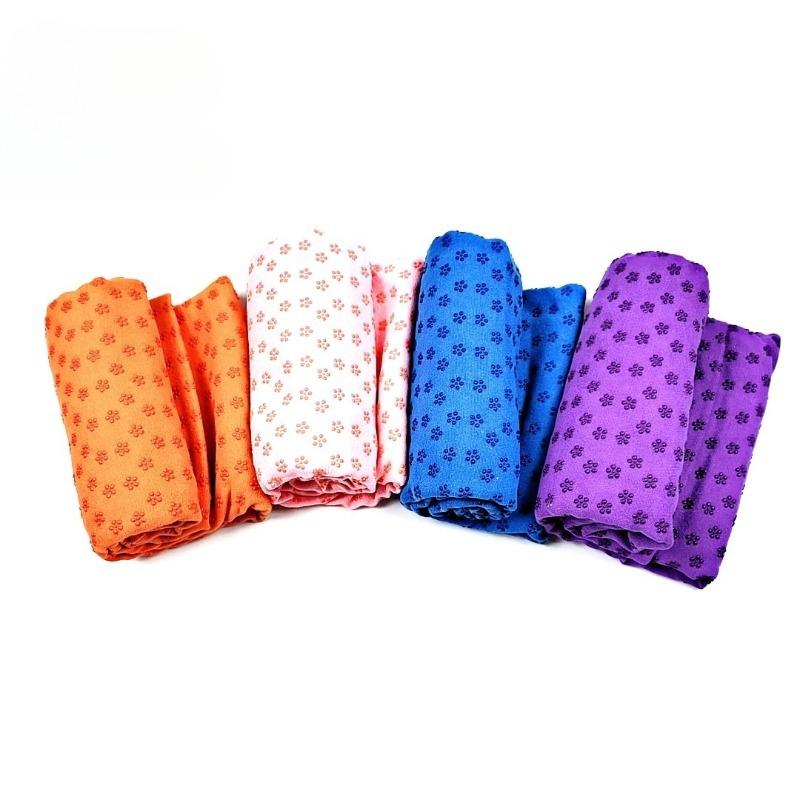 Rutschfestes Yoga-Handtuch aus Mikrofaser, verdicktes PVC, pflaumenfarbene Punkte, faltbare Yoga-Fitnessmatte mit Schweißabsorption, 1 Stück