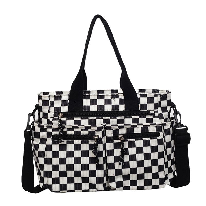 

Tote Bag: A Fashionable, Large-capacity Handbag for Commuting and A Casual Single-shoulder Crossbody Bag чорний