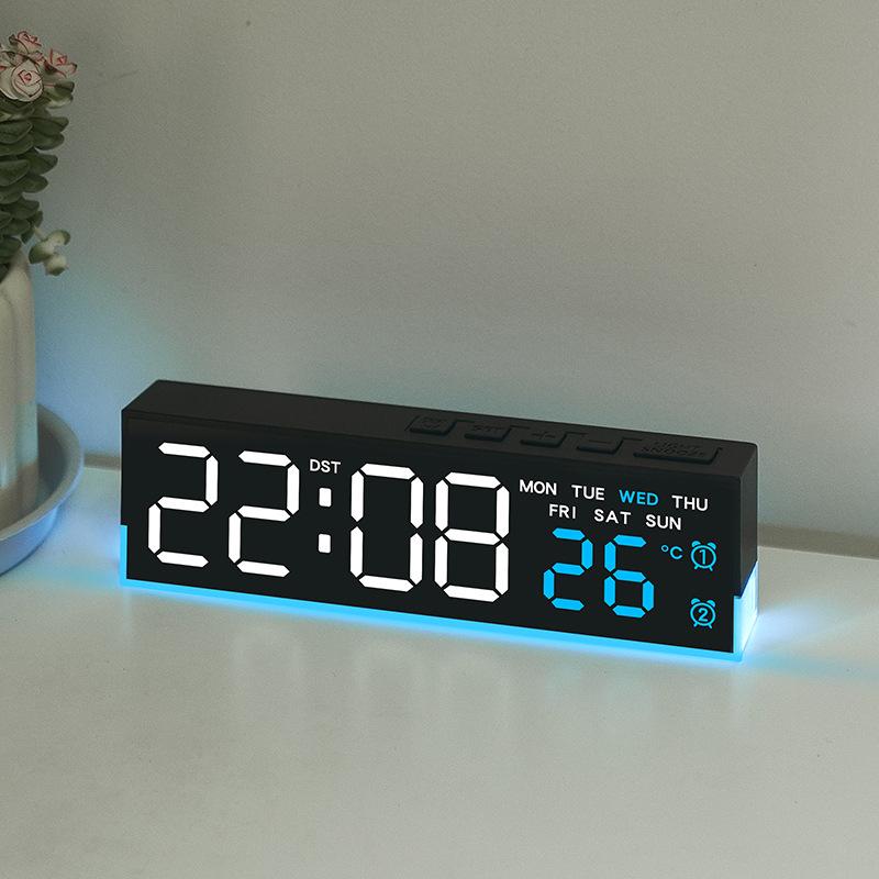 Ceas de alarmă LED digital Temperatură Afișare săptămână dată 2 alarme Lumină ambientală Ajustare luminozitate Ceas electronic de masă Snooze