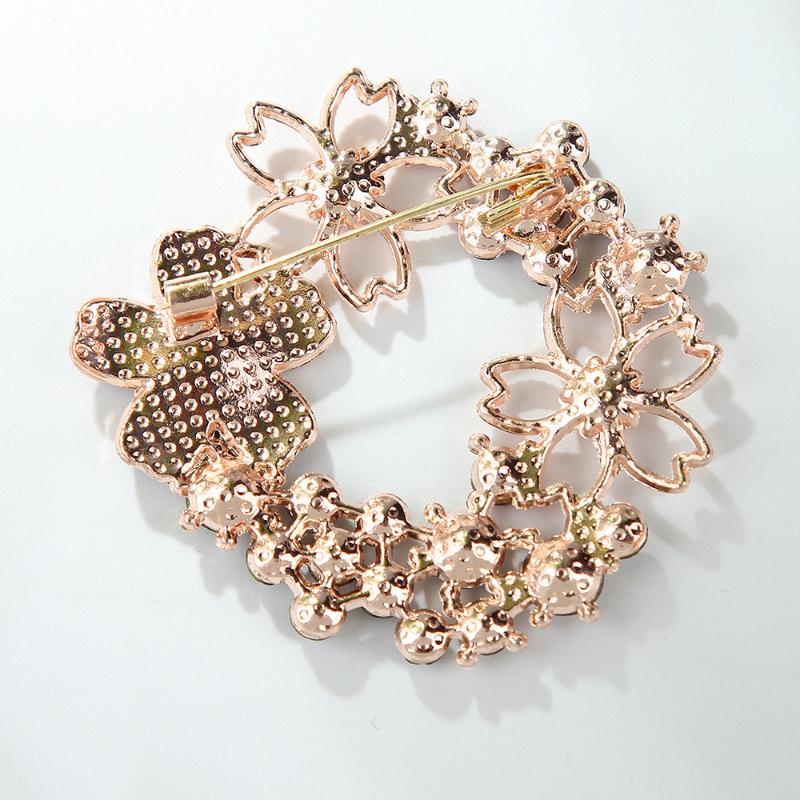 Fashion Exquisite Crystal Rhinestone Flower Brooches For Women Clothing Coat Jewelry Accessries Gifts