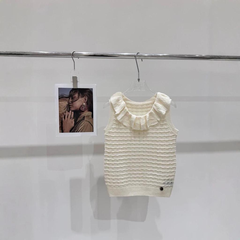Dilraba-Inspired Ruffled Sleeveless Knit Vest - Light Luxury, Casual, Versatile Hollow Design.