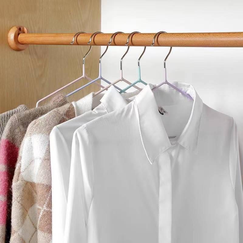 20Pcs Scratch Resistant Plastic Dipped Clothes Hangers Durable Garment Racks for Home Travel Laundry Drying