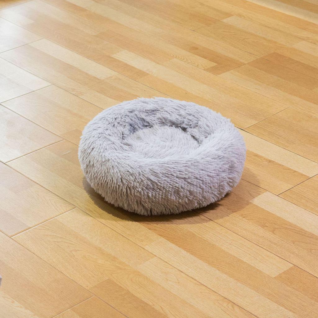Cozy Plush Pet Nest: All-Season Round Cat & Dog Bed