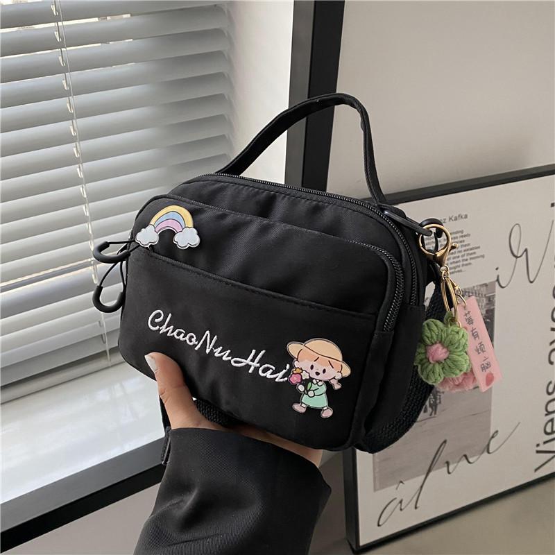 

ins fashionable versatile small bag women s bag 2025 new canvas shoulder bag small fresh and cute girl messenger bag separate bag чёрный