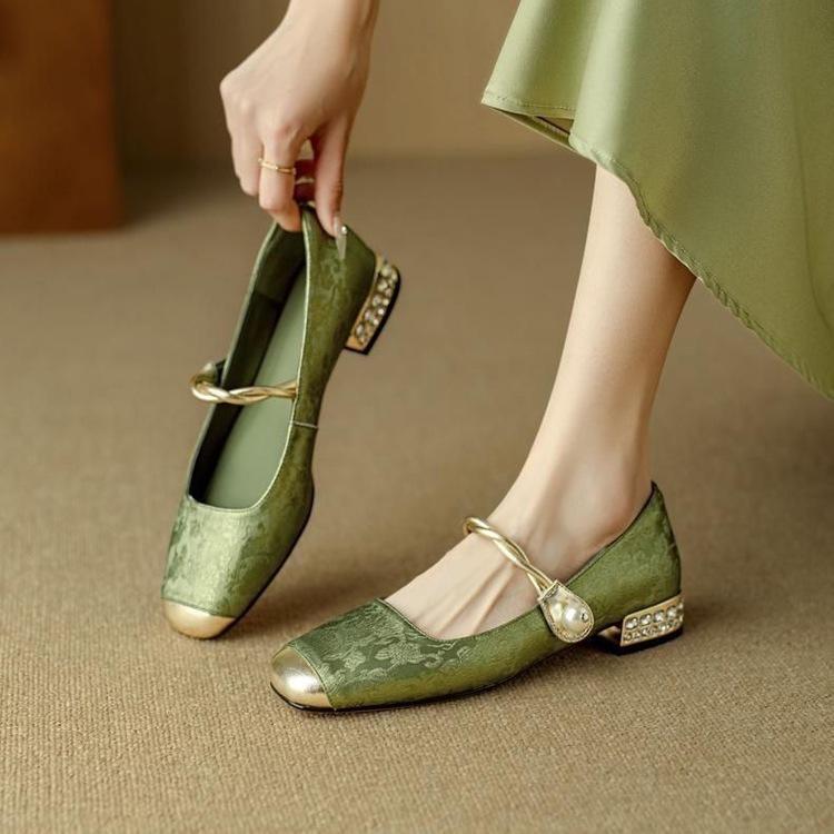 Retro Mary Jane Chinese Shoes Guofeng 2025 Autumn New Shallow Mouth Square Head One-word Single Shoes Versatile Thick Heel Women's Shoes