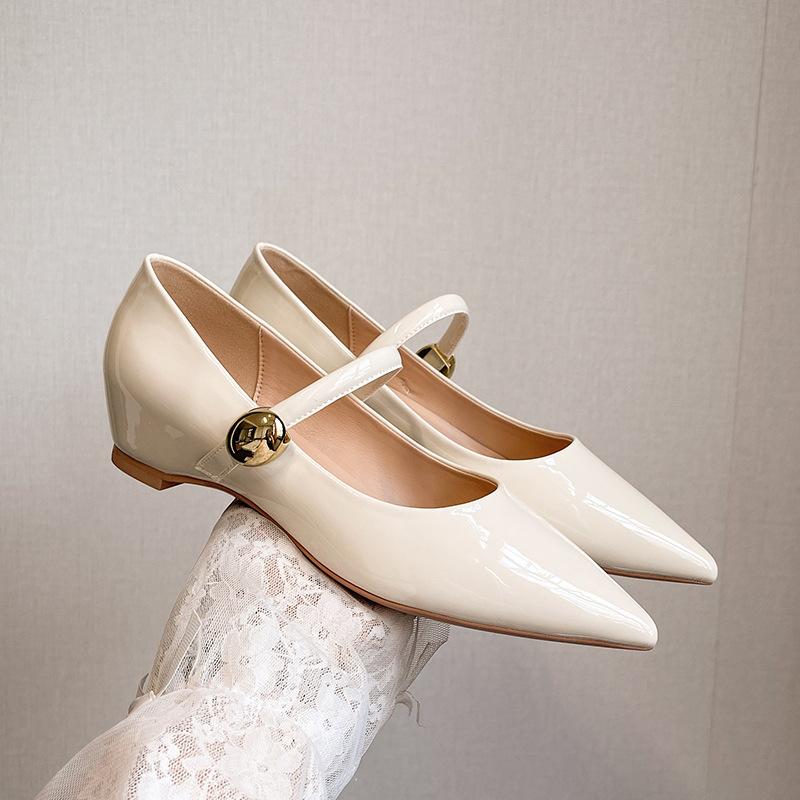 Temperament Kleine Innenhöhe Erhöhung Einzelne Schuhe Damen Keilabsatz Spitze Flacher Boden Vielseitig Einfach Lässig