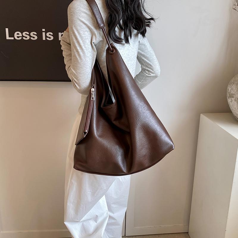 Large Capacity Commuter Bag Women's New Fashion Shoulder Versatile Tote Bag