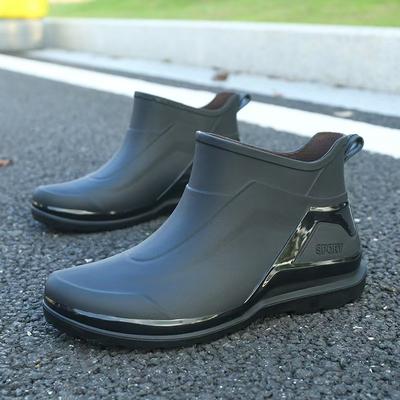 Scarpe da uomo – Stivali di gomma e copriscarpe
