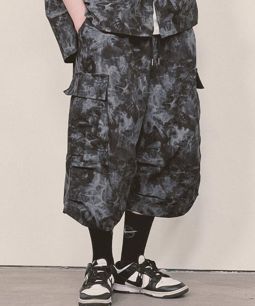 Nainneoscheu Tie-Dye Octave Cargo Shorts_Black