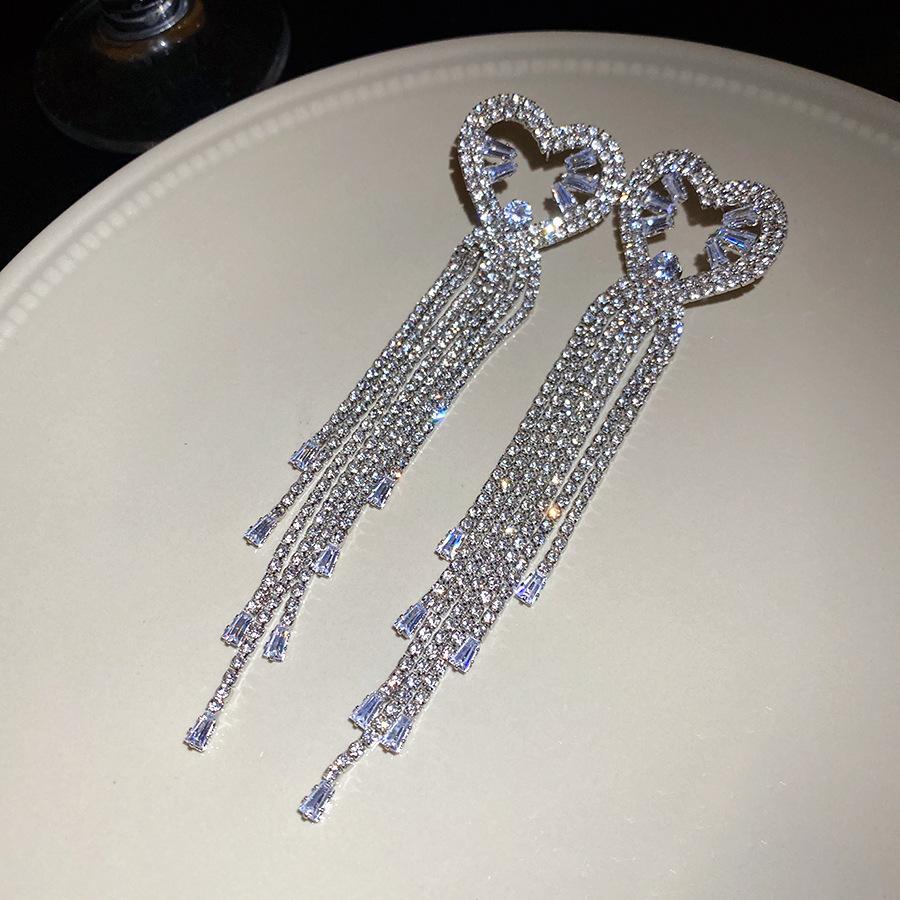 

Silver needle with diamonds, zircon love fringed earrings, European and American retro simple fashion earrings, light luxury high-end earrings, women
