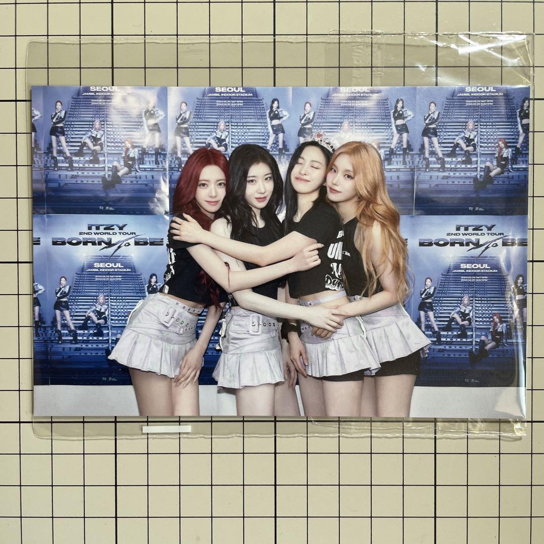 

[USED] ITZY Born to Be DVD Bluray JYP Bonus Postcard