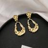 Simple And Cold Wind Wrinkled High-End Earrings, Niche Design Irregular Earrings, Retro Light Luxury Earrings.