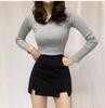 Schwarze knielange Rockhose für Damen - Sommerliche schlankmachende High-Waist-Rockshorts mit Schlitz