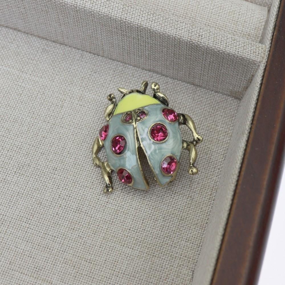 Light Luxury Beetle Brooch Pins Metal Jewelry Accessories Delicate Insect Brooches  Gifts