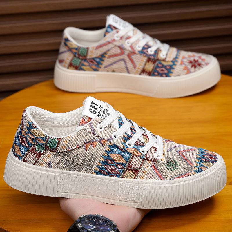 

2025 Retro Jacquard Ethnic Men s Low-Top Shoes - Korean Style, Extra Large, Versatile and Trendy Size 44 хаки