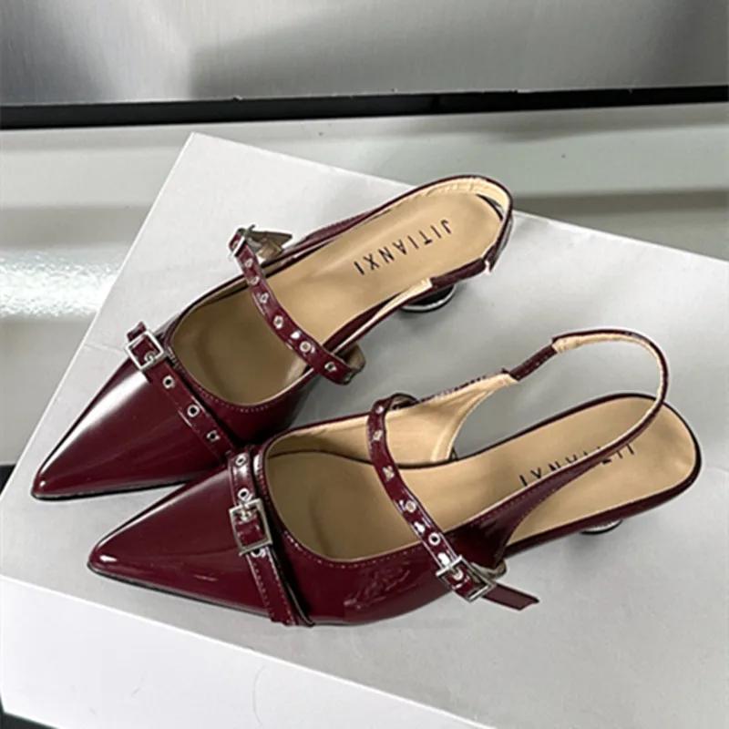 

Металлическая пряжка-заклепка Дизайн Босоножки на низком каблуке Женские Сексуальные с острым носком Лакированная кожа Слингбэки Круглый каблук Женские туфли-лодочки Мюли 35