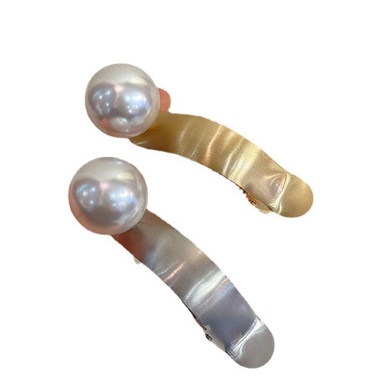 Elegant fransk perlehårspenne med andeklips eller haiklemme for jenter