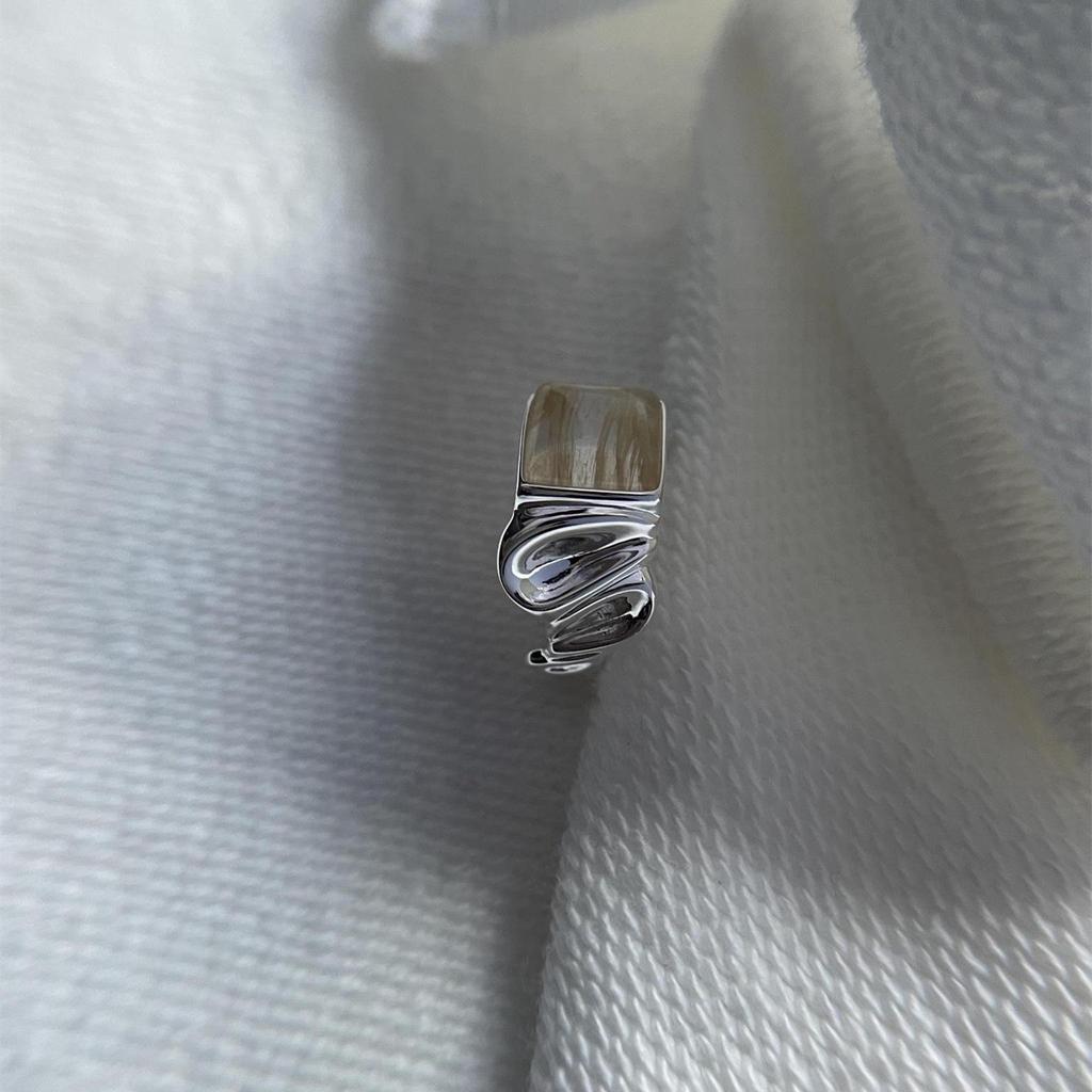 Elegant Women's Adjustable Zirconia Square Ring with New Wave Pattern – Trendy Ins Index Finger Ring