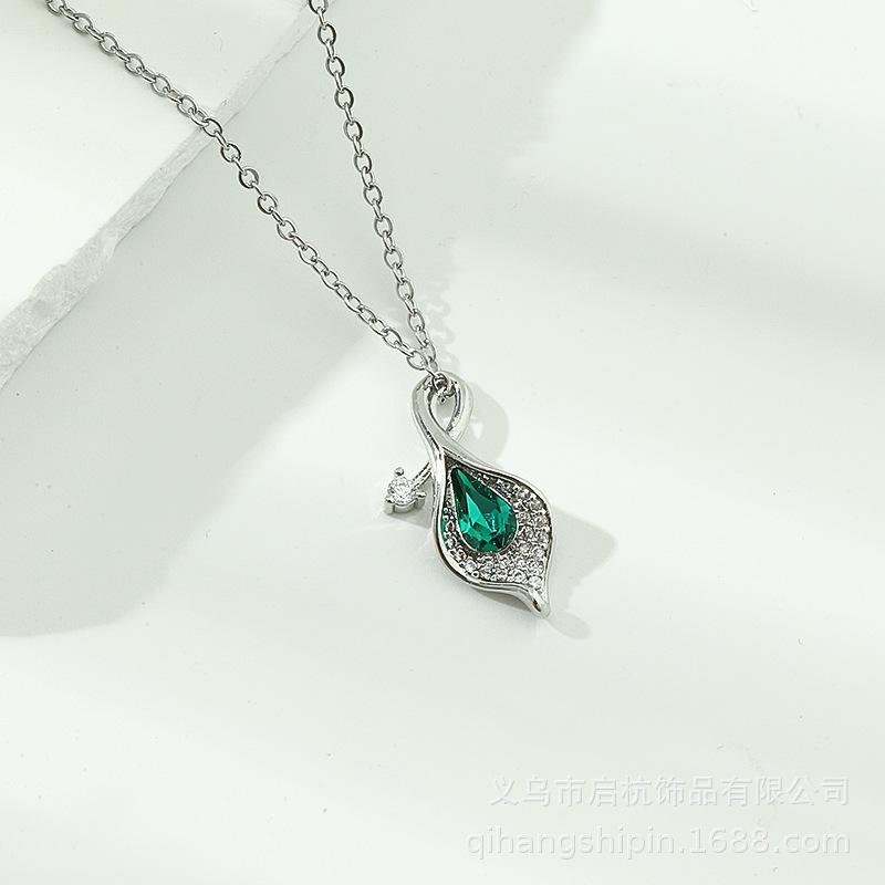 Small Leaf Necklace Women'S Light Luxury High-End Simple, Fresh And Natural Versatile Micro-Inlaid Zircon Pendant With Jewelry