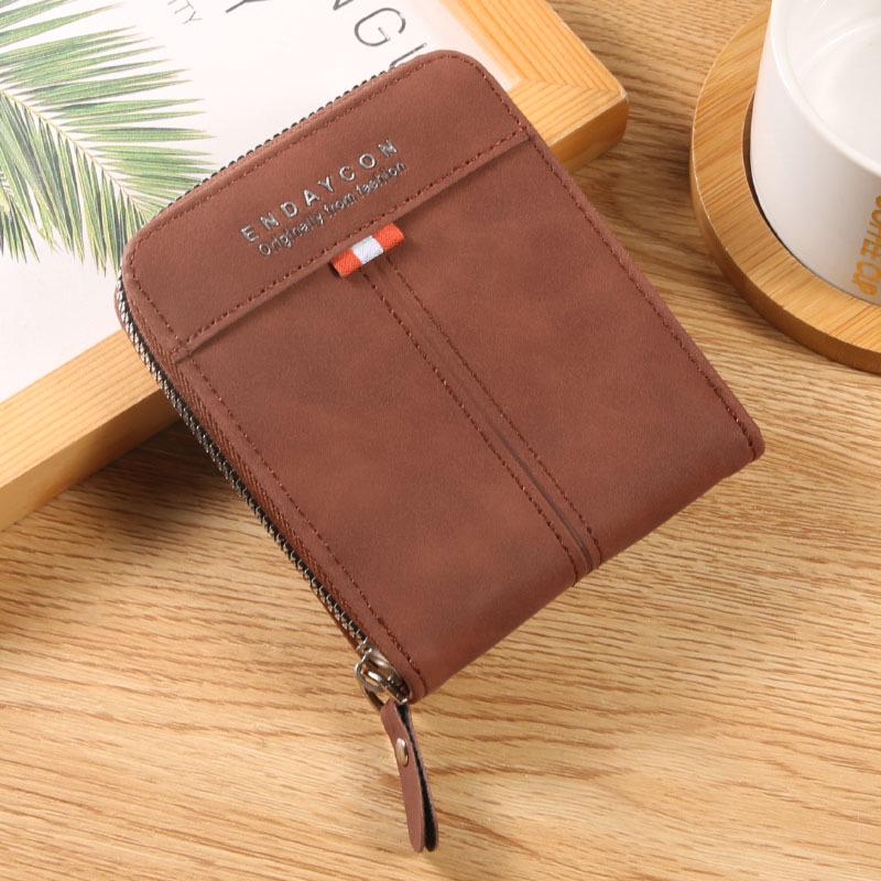 Men's Retro Casual Short Zipper Wallet with Buckle