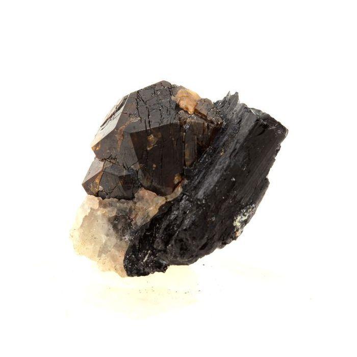 Steine ​​und Mineralien. Granat + Turmalin. 159.5 ct. Sahanivotry Manandona, Madagaskar.