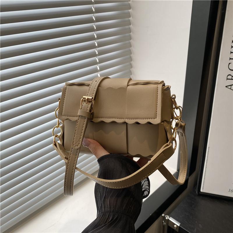 Popular Niche Design Woven Bags, New Women's Bags, Summer Versatile Messenger Bags, Small Square Bags