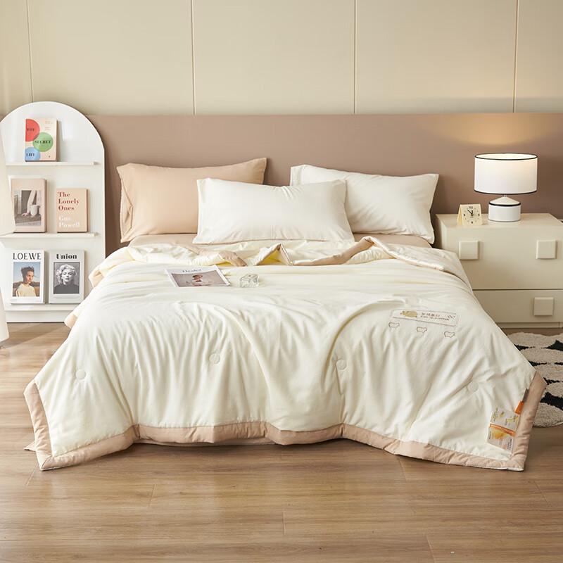 

Southern Life Embroidered Milk Cotton Summer Quilt