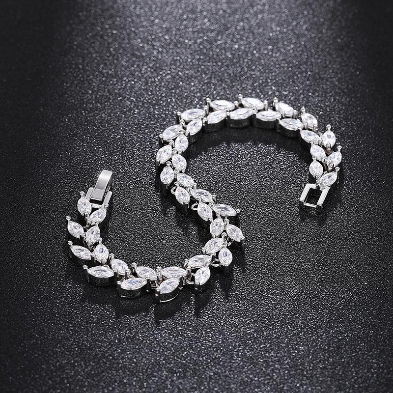 Huitan Elegant Bright Marquise CZ Women Bracelet for Wedding Party Trendy Accessories Gold Color/Silver Color Delicate JewelryGood product