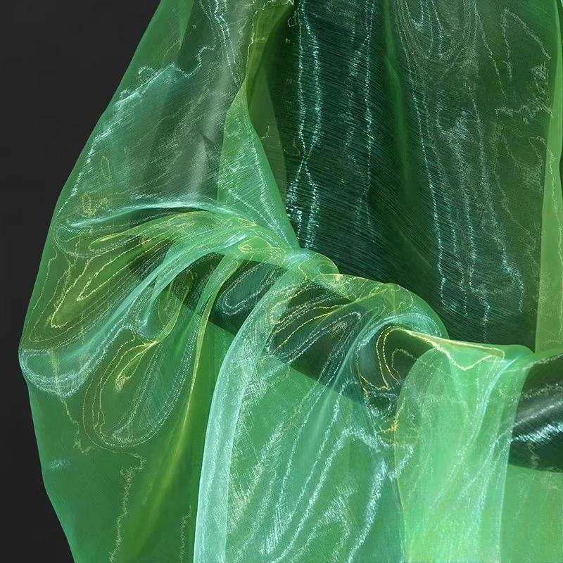 100x150cm Buntes Organza-Tüll-Gradient-Funkelndes Gewebe für Designer-Styling Glänzendes Kleid Bekleidungszubehör Bühnendekoration