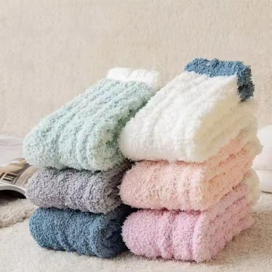 Women's Fuzzy Fluffy Slipper Socks Winter Thermal Soft Plush Floor Socks Cozy Thick Warm Home Sleeping Socks