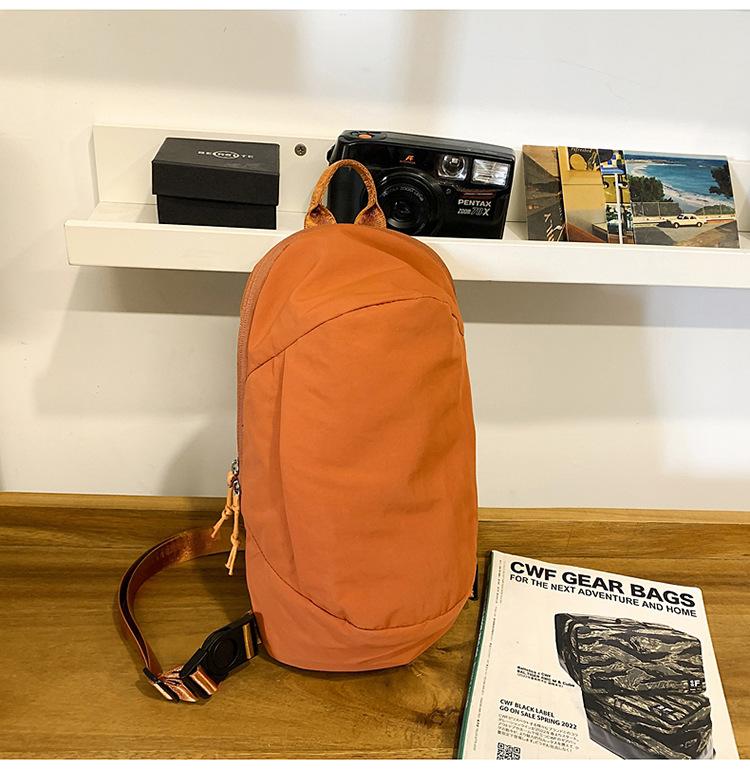 New casual outdoor travel bag lightweight men's and women's portable messenger bag anti-splashing simple sports backpack