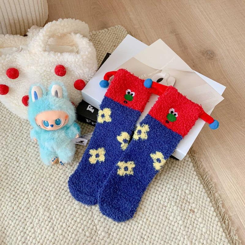 Half-fleece Socks, Winter Fleece Thickening and Warmth, Coral Fleece Socks, Cartoon Cute Floor Socks, Sleep Socks