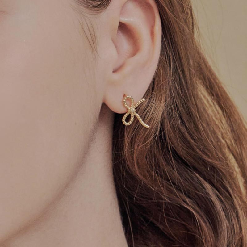 engbrox Twist Ribbon Earring