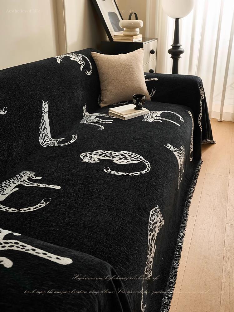Animal Printed Chenille Weave Couch Protective Cover Scratch Proof Sofa Protector Grippy 3/4Seat Pet Proof Flexible Couch Throw For Living Space