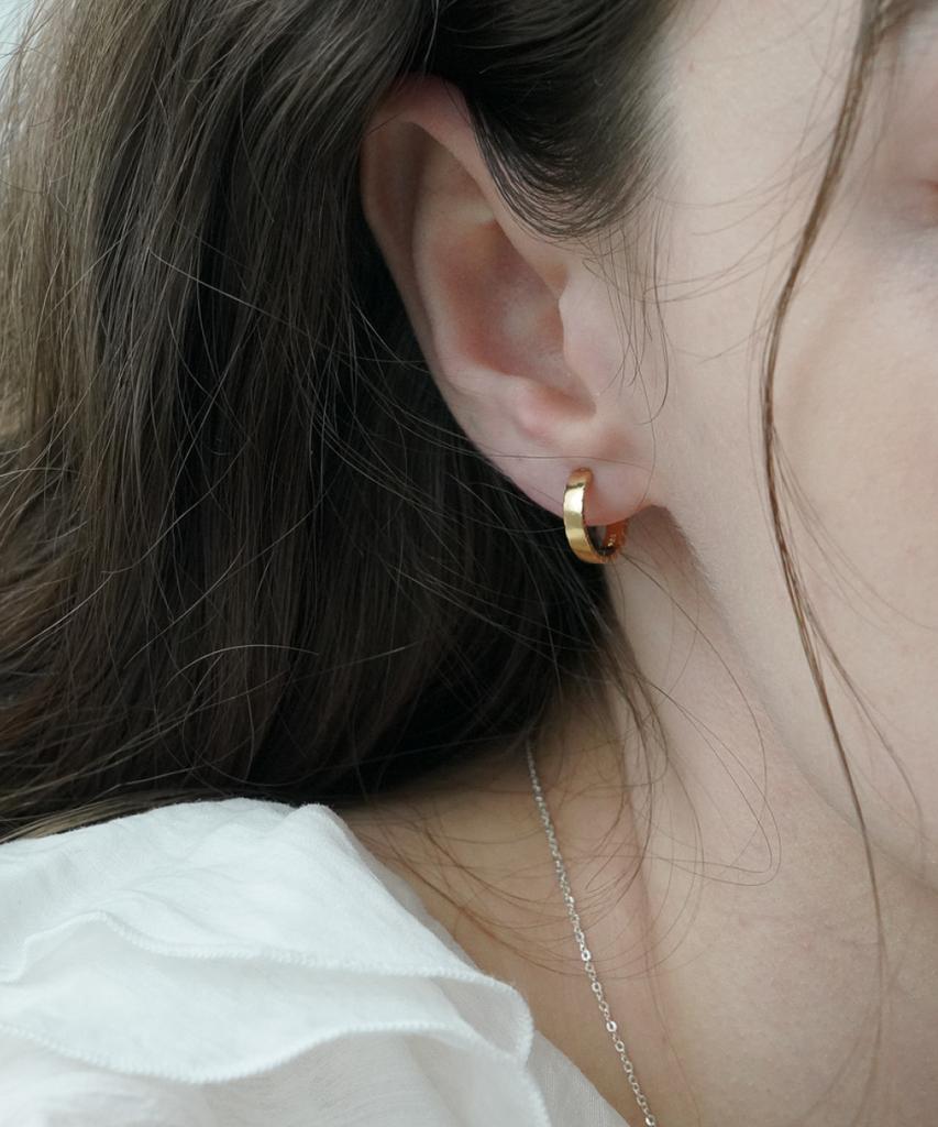 Overgrey Infinity Earrings - Gold