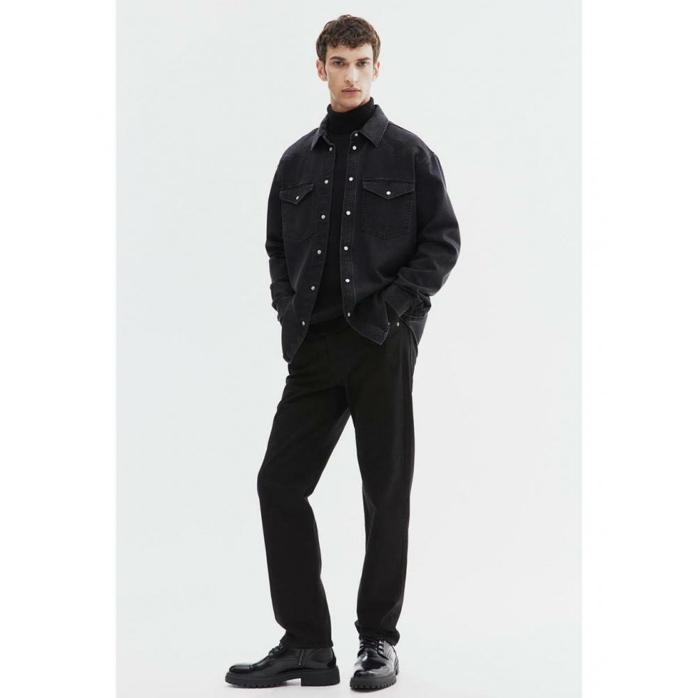 

Джинсовая рубашка стандартного кроя HM черная 1182110001