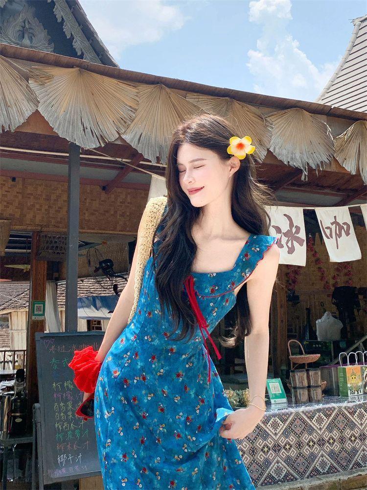 Seaside Vacation Wind Blue Floral Suspender Dress Women's Summer New Niche Pure Desire Wind Waist Thin Dress