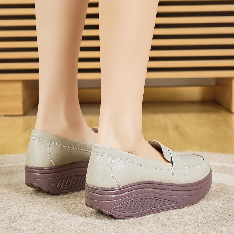 Ladies Platform Loafers Casual Elegant Black Leather Women Height Increase Thick Sole Shake Shoe for Mother