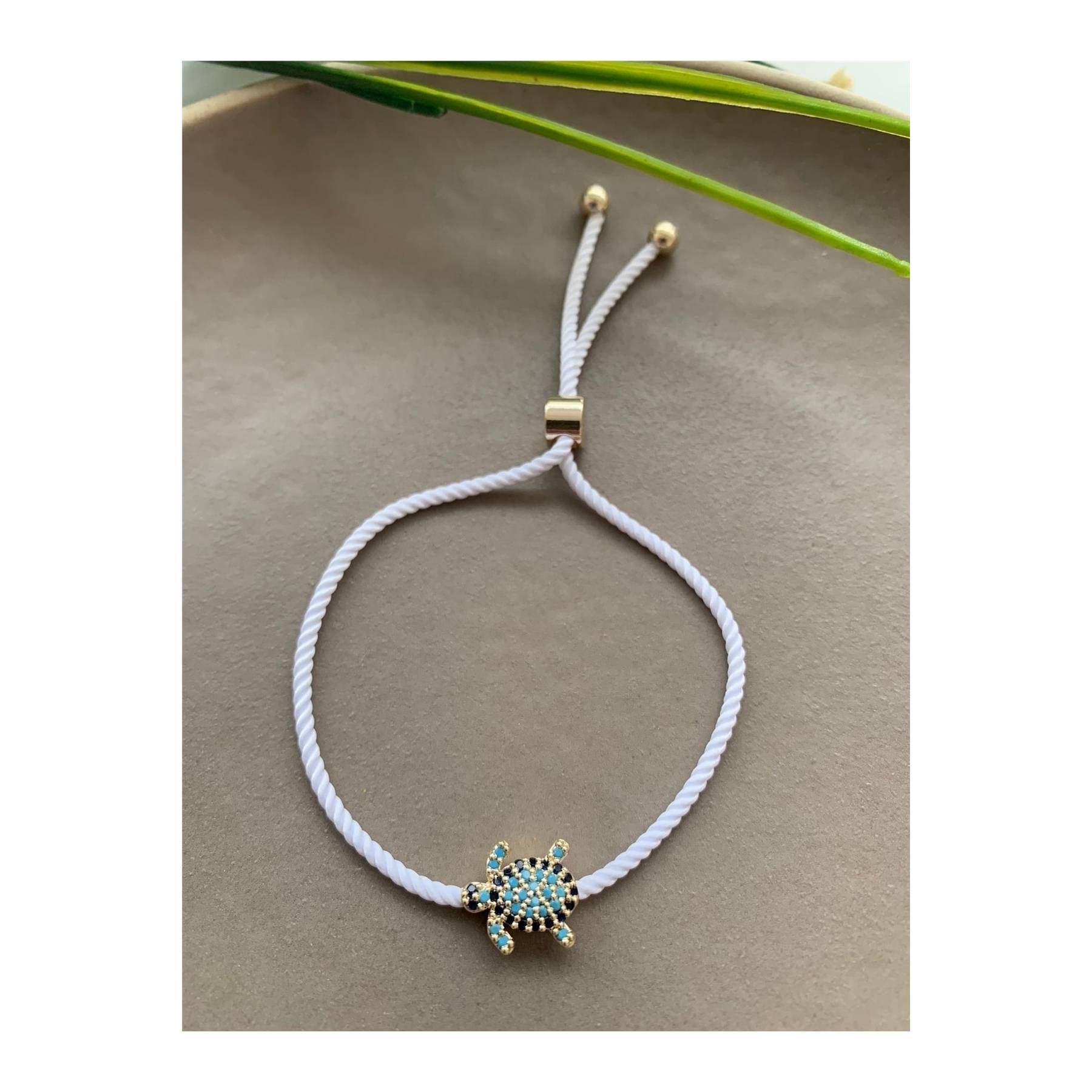 

White Thread Zircon Stone Turtle Bracelet