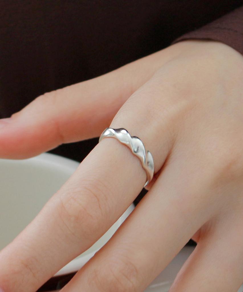 47Bag 925 Silver Twisted Wave Bold Ring Corara