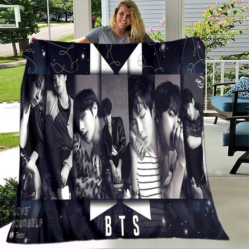 1pc Blanket Kpop Print Design, Lightweight Blanket for Sofa, Bed- Soft &Warm, Gift for All Seasons like Christmas, Halloween