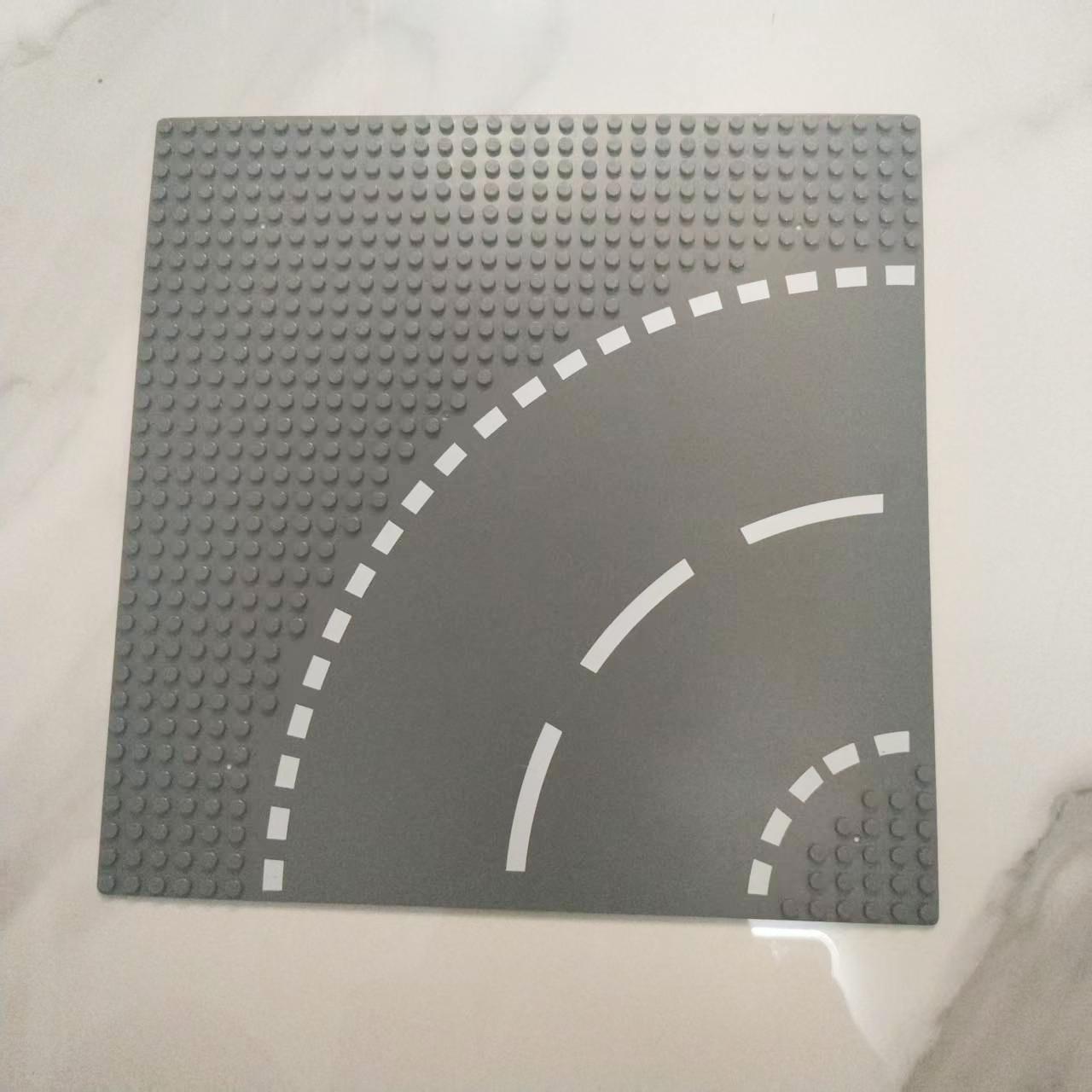 

Детские игрушки строительные блоки Базовая пластина Город Улица Сцена Перекресток D-образный перекресток Прямой поворот Совместимо с