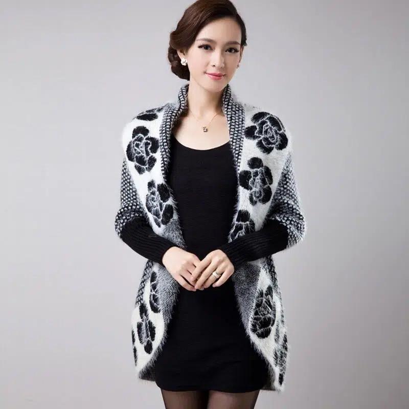 Autumn and Winter Cardigan Sweater Coat Women's Mid-length Thickened Long-sleeved Loose Knitted Sweater Large Size Shawl Mother Autumn Clothes