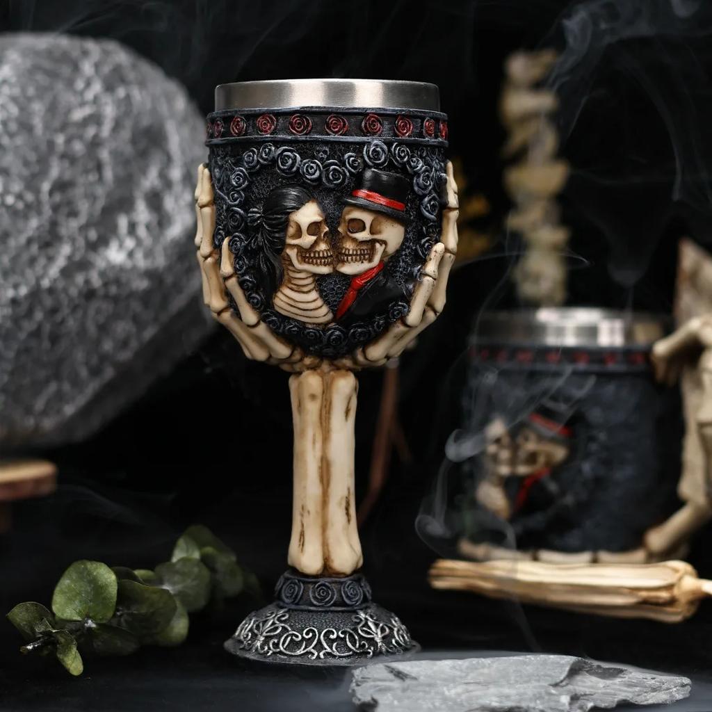 New Halloween Skull Retro Goblet 3D Relief Gothic Style Stainless Steel Liner Cocktail Red Wine Glass Personalized Gift