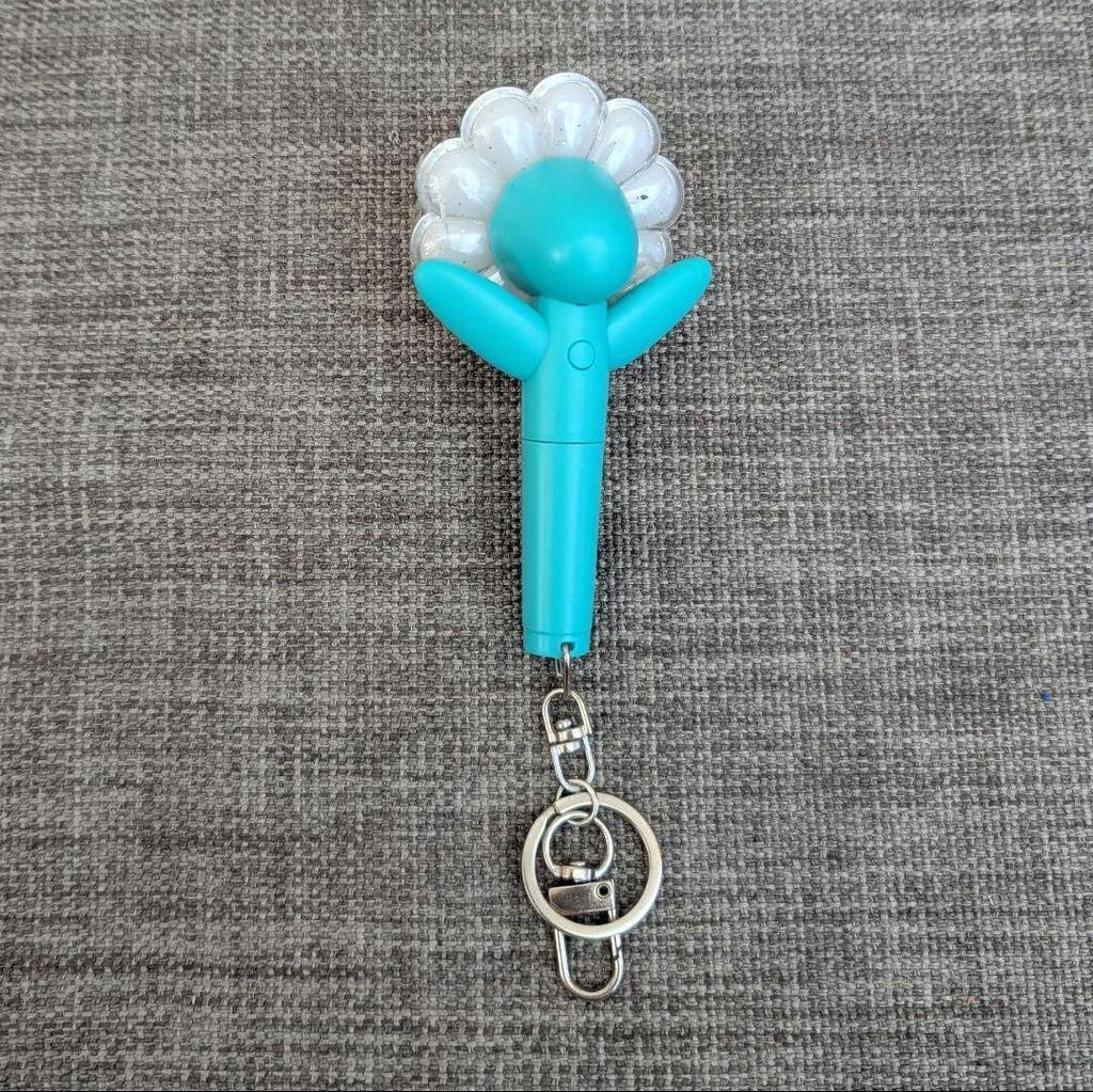 [USED] G-DRAGON Jiyong Mini Light Key Ring, Mint Green, Imported, 1 Piece