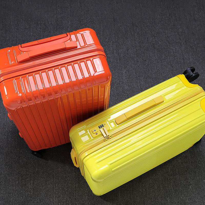 20-inch PC Carry-On and 28-inch Checked Suitcase for Students