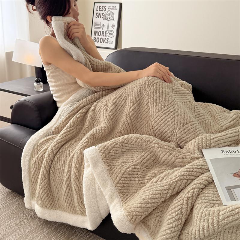 Solid Warmth Jacquard Autumn Winter Blanket Thickened Warm Multi-functional Sofa Blankets Skin Friendly Comfortable Nap Blanket