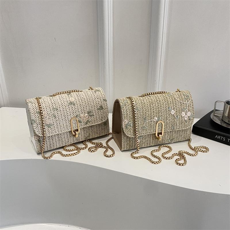 Woven Personalized Lace New Trendy Fashion Chain Popular Spring New Chain Shoulder Crossbody Small Square Bag