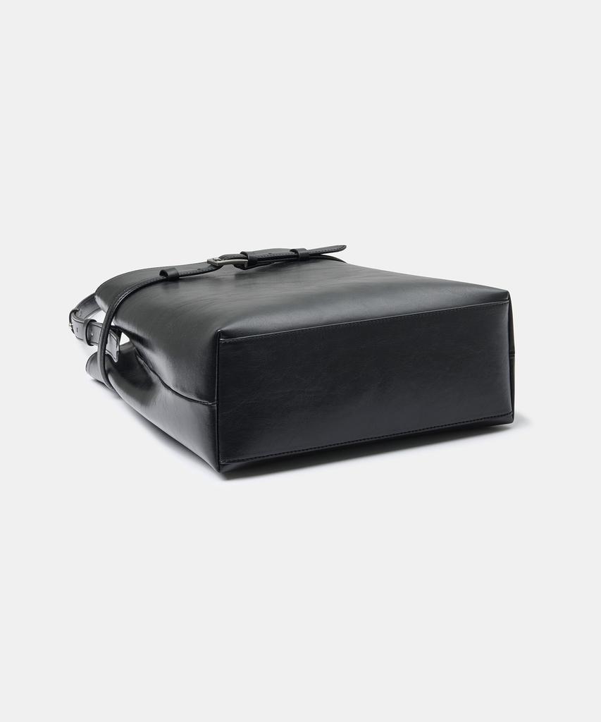 Musinsa Standard Woman Belted Bucket Bag [Black]