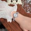 Eenvoudig Licht Luxe Fritillary Zeemeermin Exquise Dameshorloge High-end Waterdicht Veelzijdig Horloge